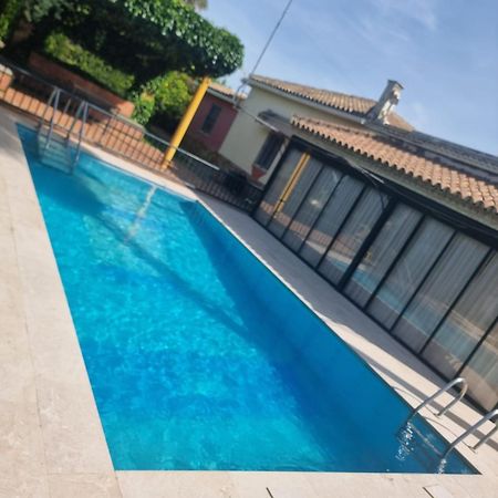 Casa Villa Ladi Umbrete Luaran gambar